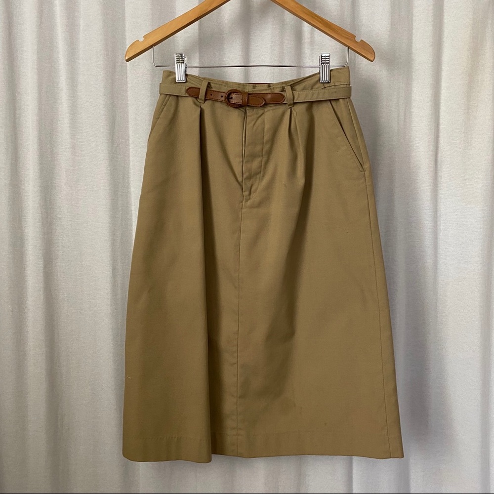 Vintage khaki skirt with belt